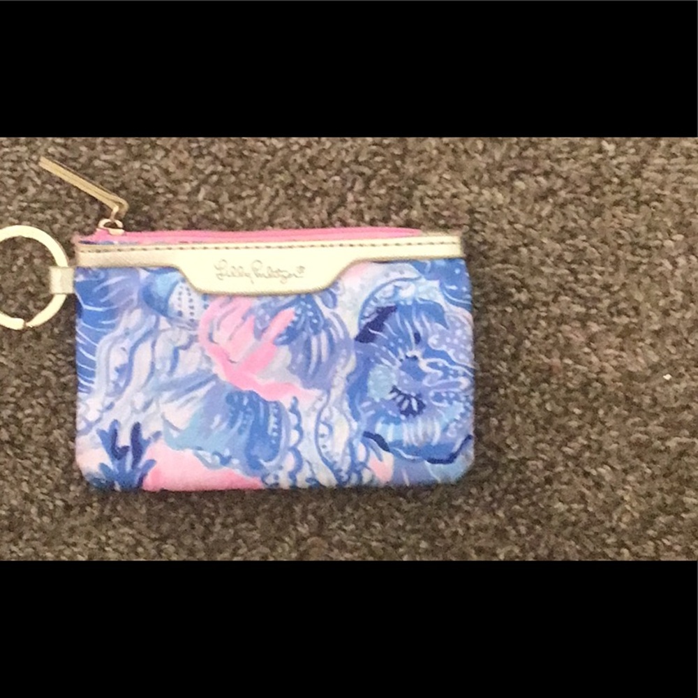 Lilly Pulitzer change purse E21